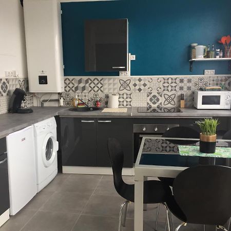 La Petite Jungle Apartment Calais Exterior photo